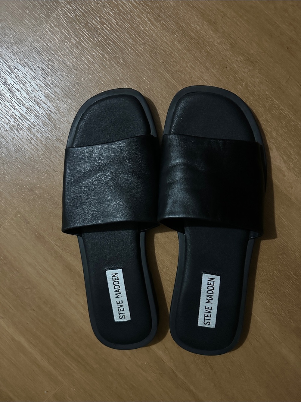 Steve Madden KAYA BLACK LEATHER slip ons